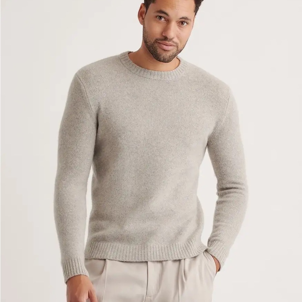 Quince Men's Heather Gray 100% Yak Wool Crewneck Sweater. New
